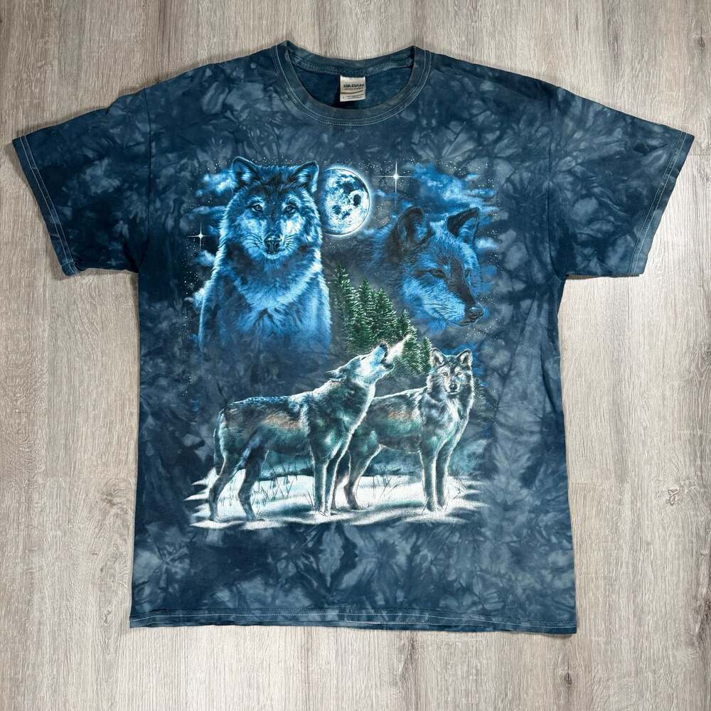 Gildan Heavy Cotton Blue Tie-Dye Wolf Moon Graphic T-Shirt